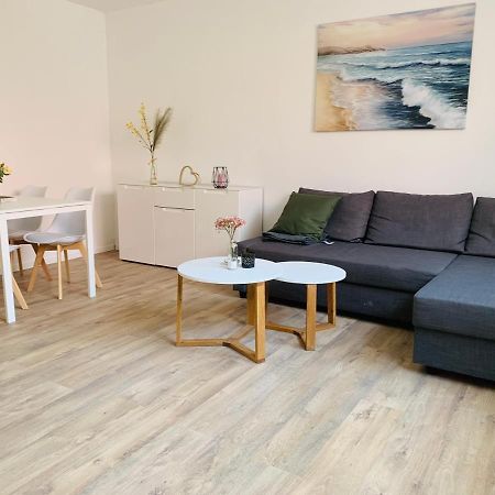 Feddersen Living Kernsanierte Ferienwohnungen - Gemuetlich - Netflix - Voll Ausgestattet - Zentral Brunsbuttel Buitenkant foto